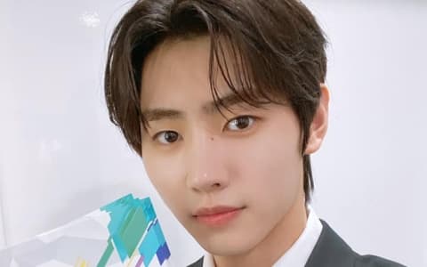 ENHYPEN成訓《Music Bank》未向前輩鞠躬遭批無禮？小舉動引韓網友熱議！