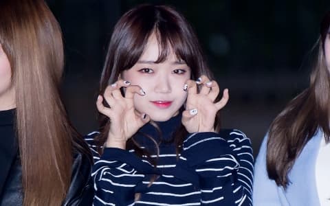 Weki Meki 磪有情自曝見鬼經歷！「有誰一直叫我擦東西」…