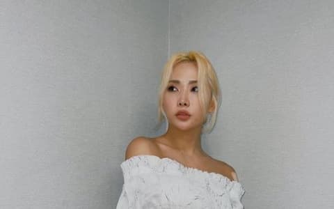 《我獨自生活》Honey J 最特別孝順法！把ＸＸ塞滿滿送給母親！