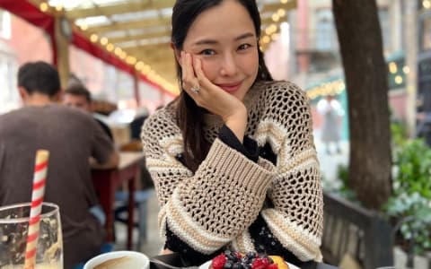 成爲媽媽後的李荷妮產後上傳到SNS的第一張日常照⋯⋯網：「想你了！」