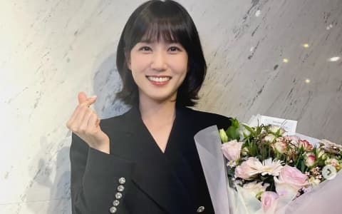 《非常律師禹英禑》朴恩斌認真和粉絲打招呼差點發生意外！嚇壞安全人員：很危險！