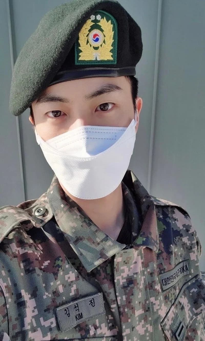 Image Source l Weverse