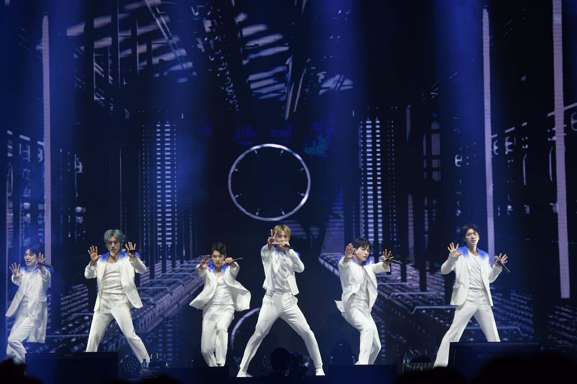 【現場直擊】INFINITE時隔5年「完整體」訪台！嗨唱《The Eye》又遇三颱粉笑翻！