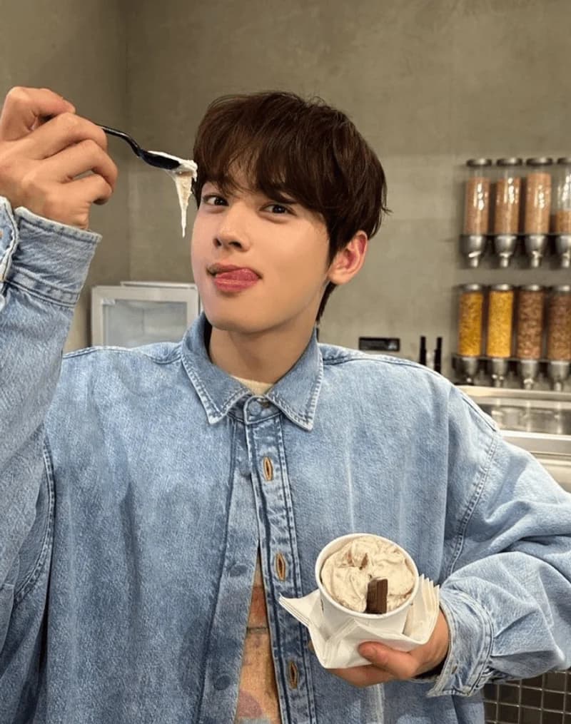 Image Source_Instagram | eunwo.o_c