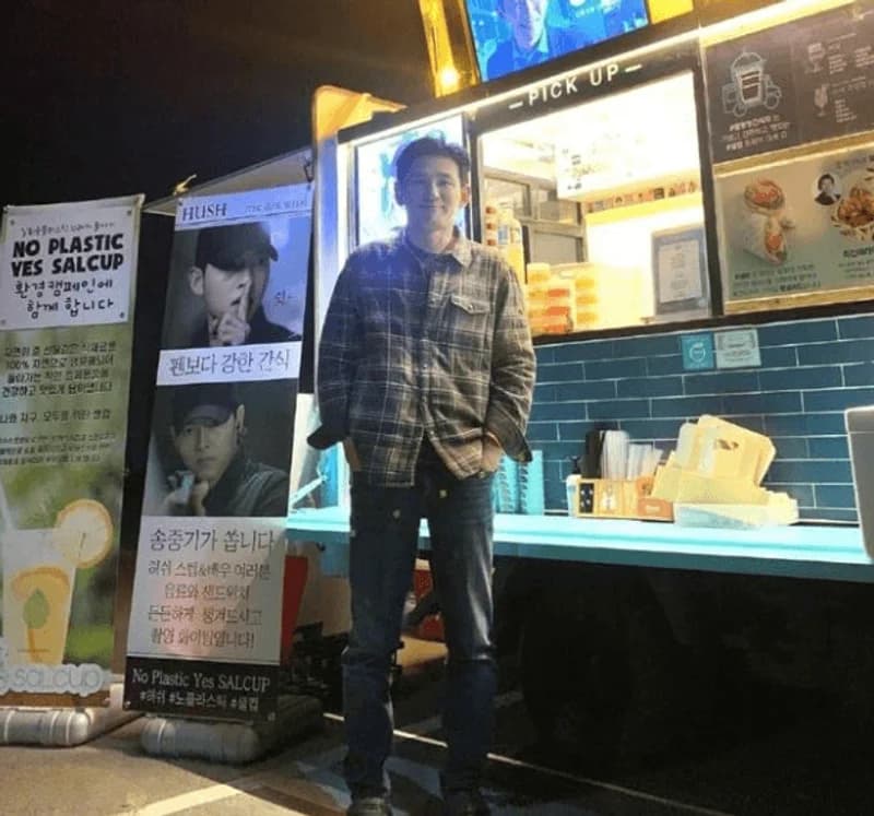 Image Source l 黃晸珉 SNS