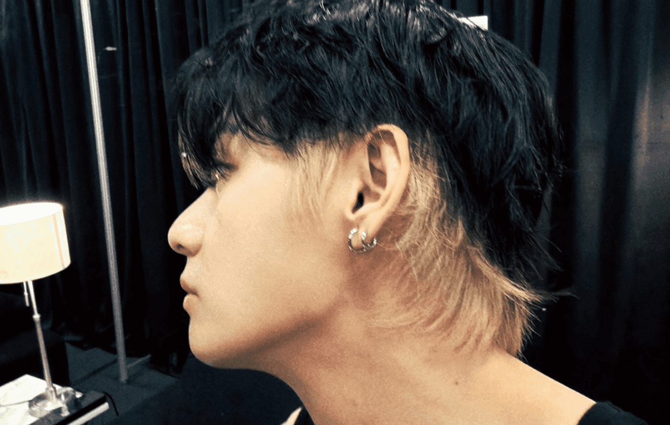 韓娛熱議-頭髮染成雙色的BTS V 