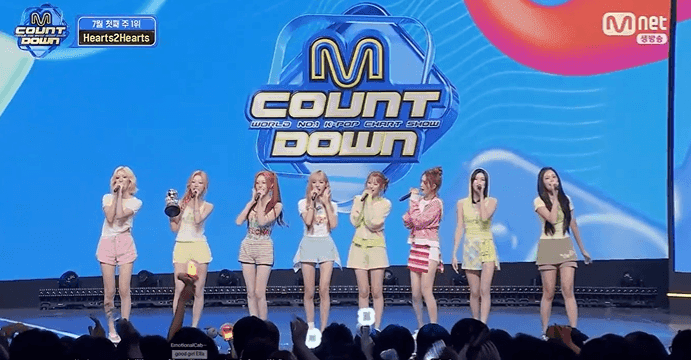 韓娛熱議-Hearts2Hearts《M Countdown》1位安可現場