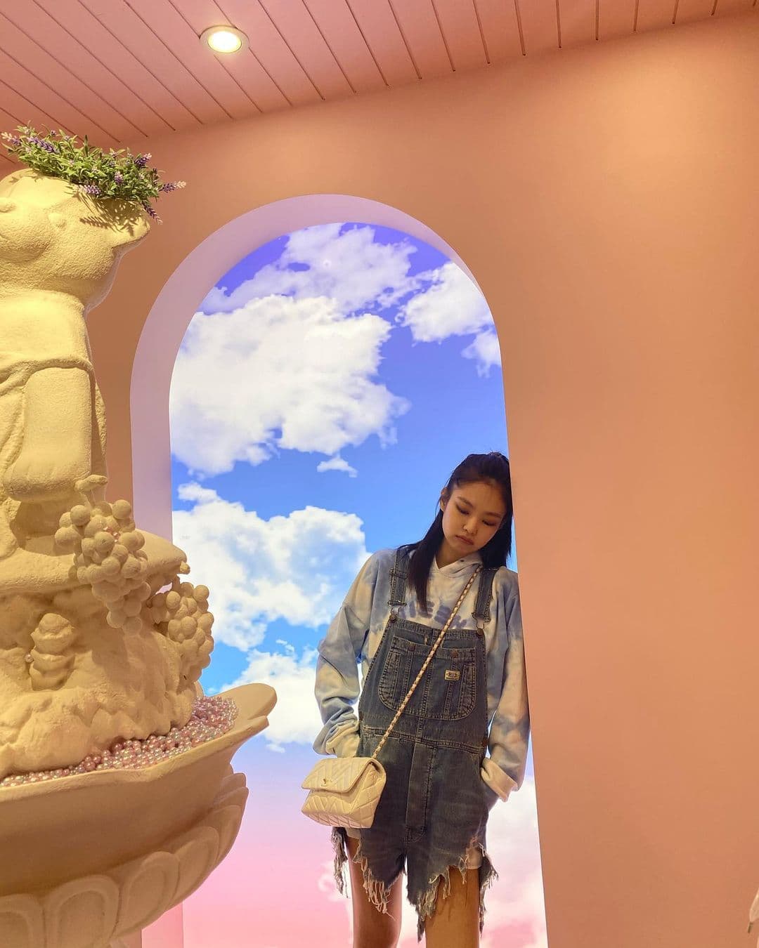 Image Source IG | jennierubyjane