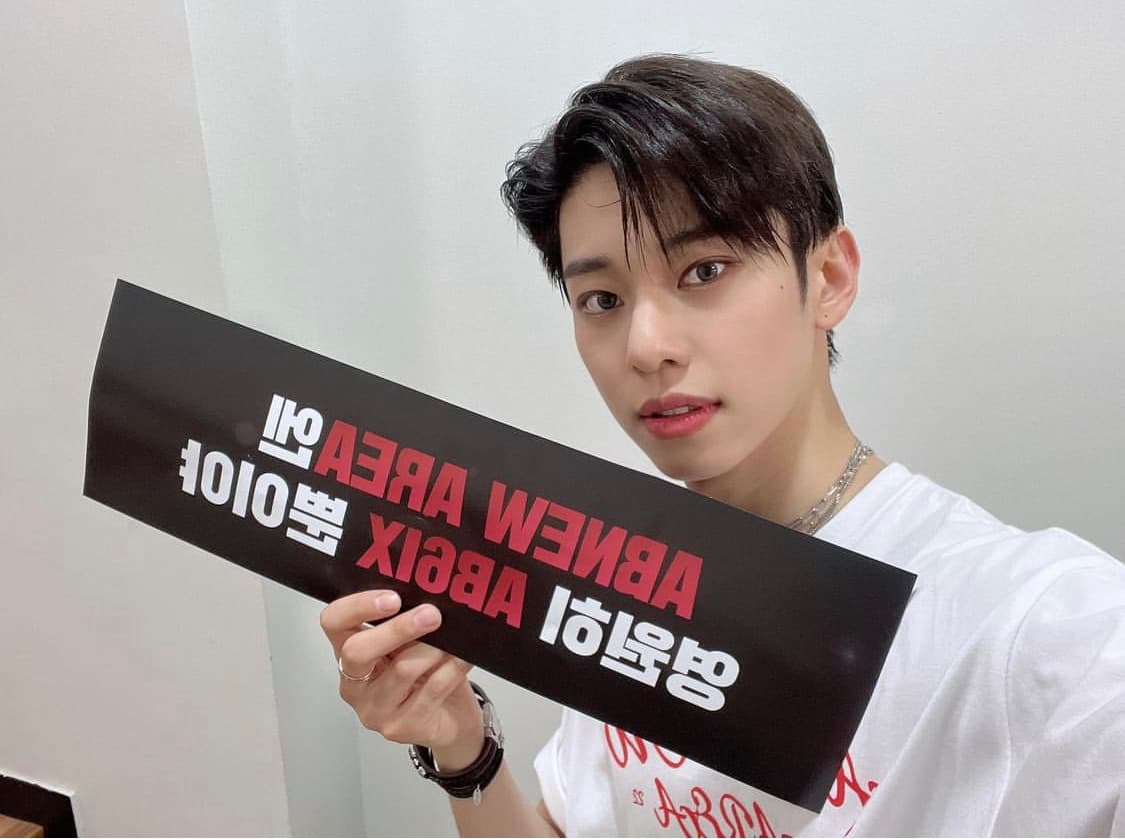 Image Source ：Instagram | ab6ix_official