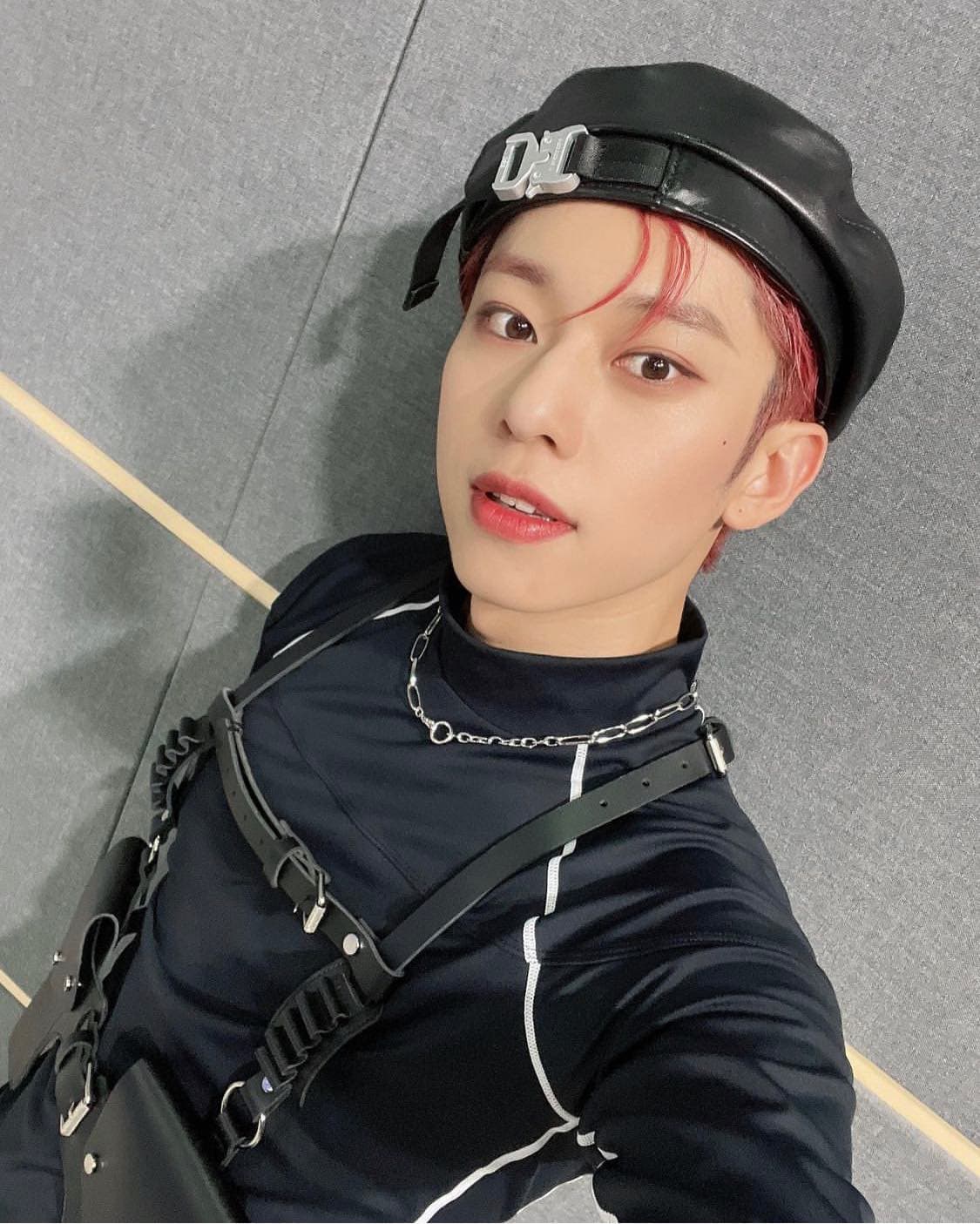 Image Source ：Instagram | ab6ix_official