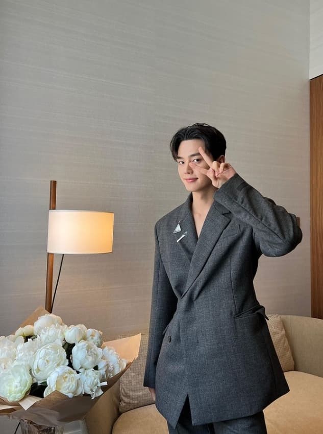 Image Source_Instagramㅣsongkang_b