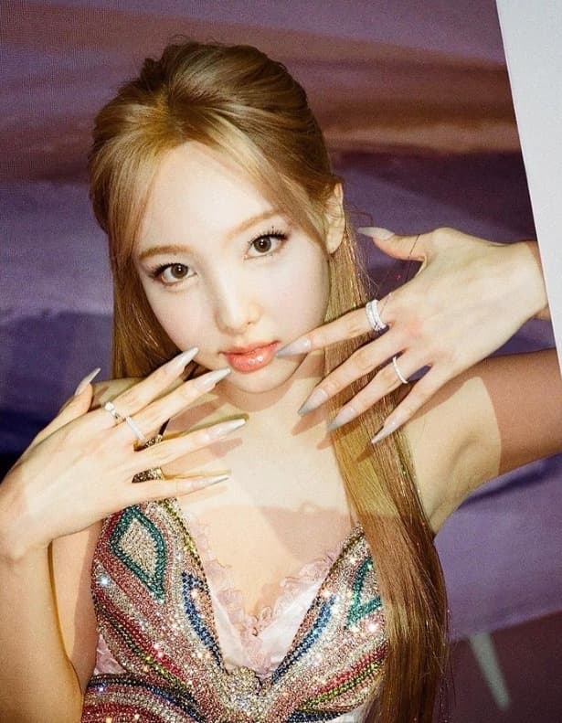 Image Source_Instagram |nayeonyny