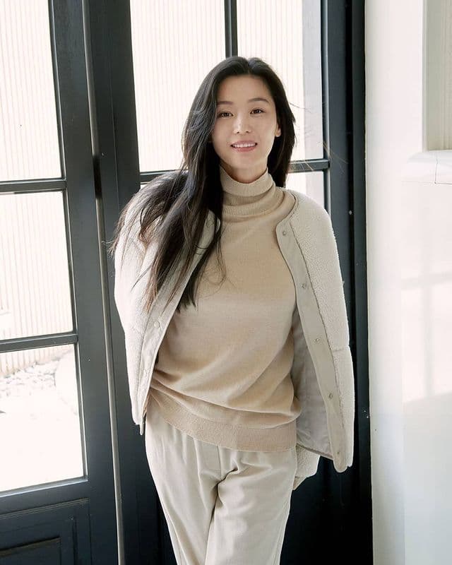 Image source_ Instagram | junjihyun.official