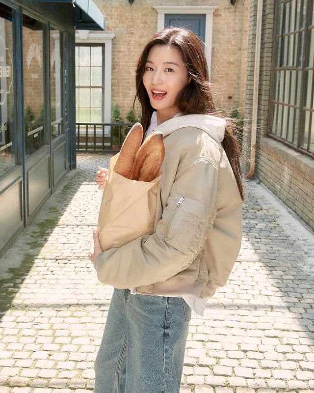 Image source_ Instagram | junjihyun.official