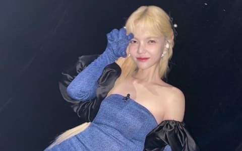 申智珉上傳與摯友雪炫久違合影⋯粉絲心疼喊:「好想念」