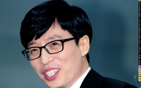 劉大神給初次見面的PD送暖!網友大讚:『在冷漠的社會裡,每人都應該學習!』