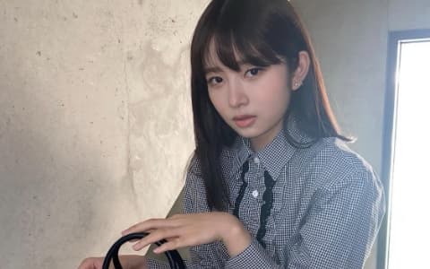 IVE Rei在祝賀舞臺上因走音失誤而道歉!網友安慰表示:「反而很可愛!」
