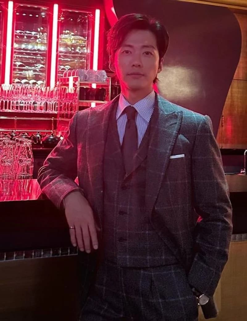Image Source l min_namkoong IG