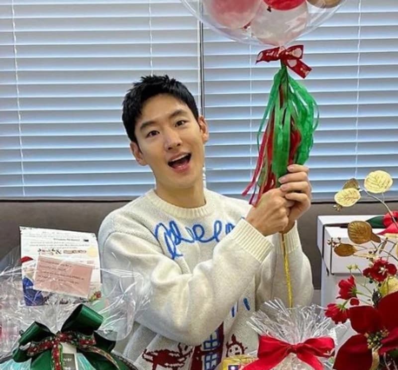 Image Source_Instagram | leejehoon_official