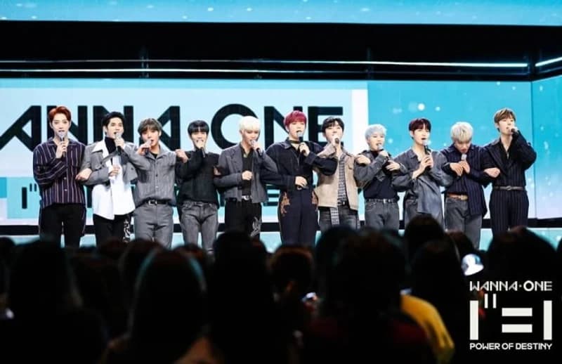 Image Source l wannaone.official IG