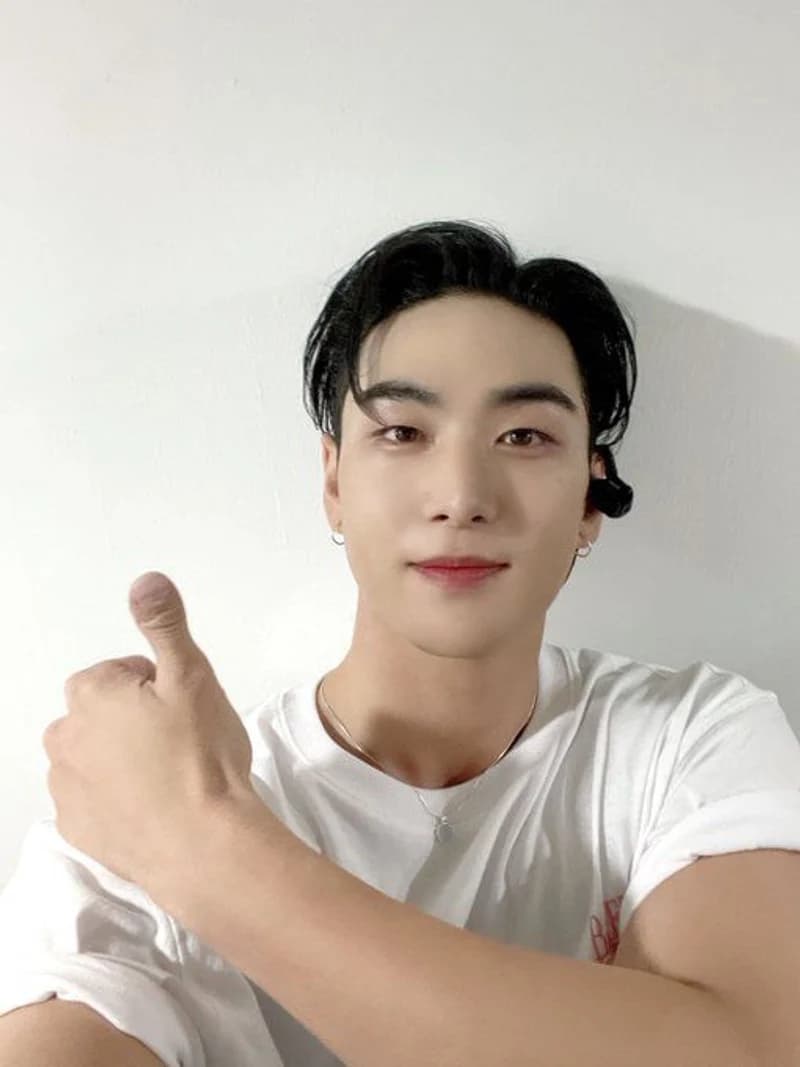 Image Source l baekho_pledis