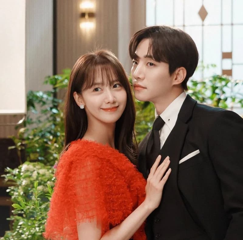  Image Source_Instagram |limyoona__official
