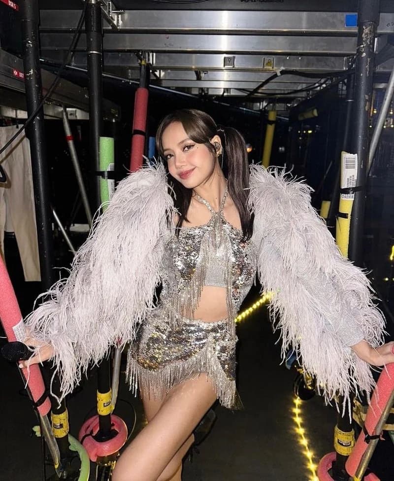Image Source l lalalalisa_m