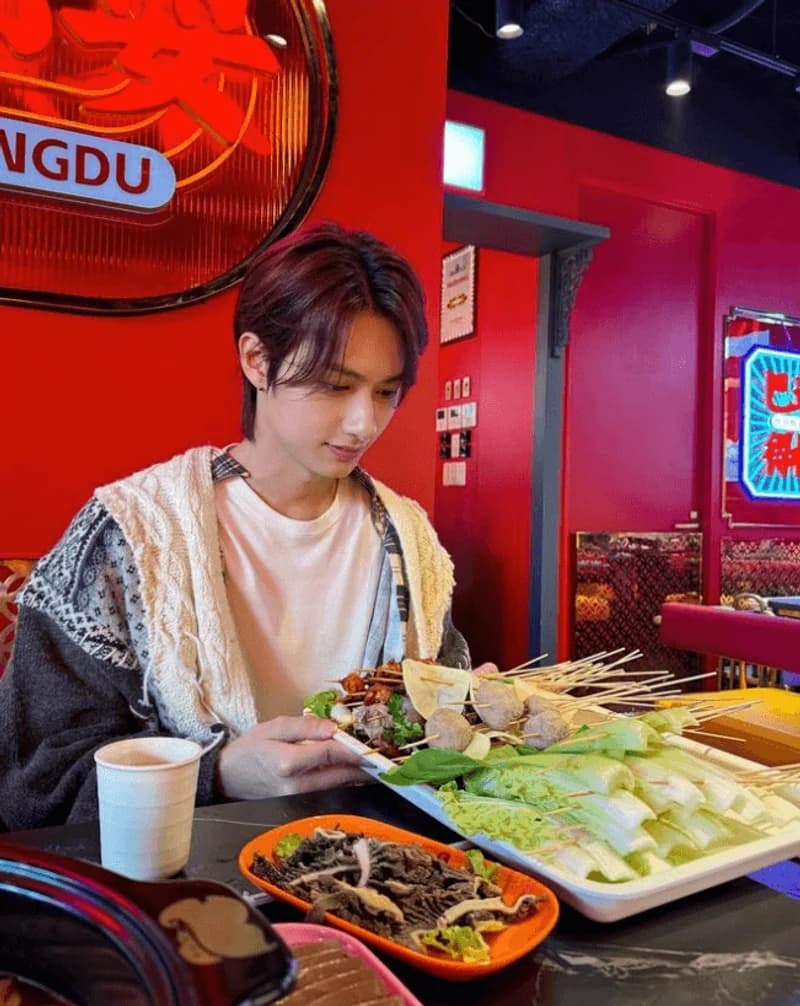 Image Source Instagram|junhui_moon