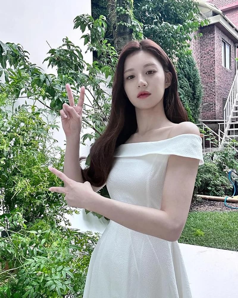 Image Source:instagram | goyounjung 