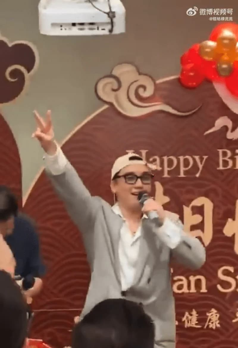 Image Source lweibo