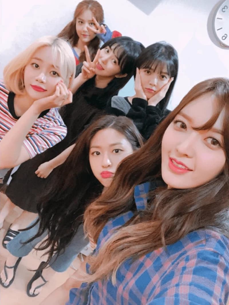 Image Source lofficial_team_aoa