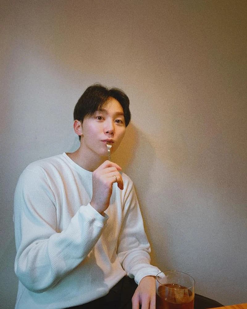 Image Source_instagram | pledis_boos 