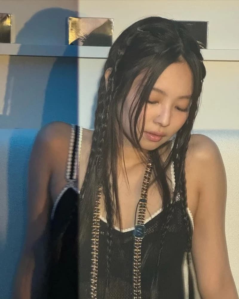 Image Source:instagram | jennierubyjane