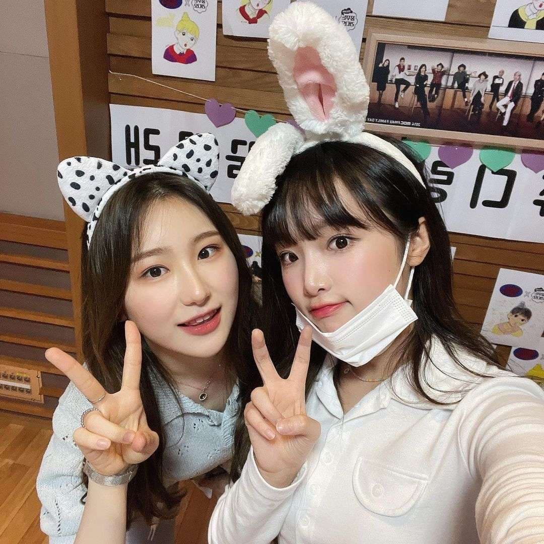 Image Source instagram | IZ*ONE