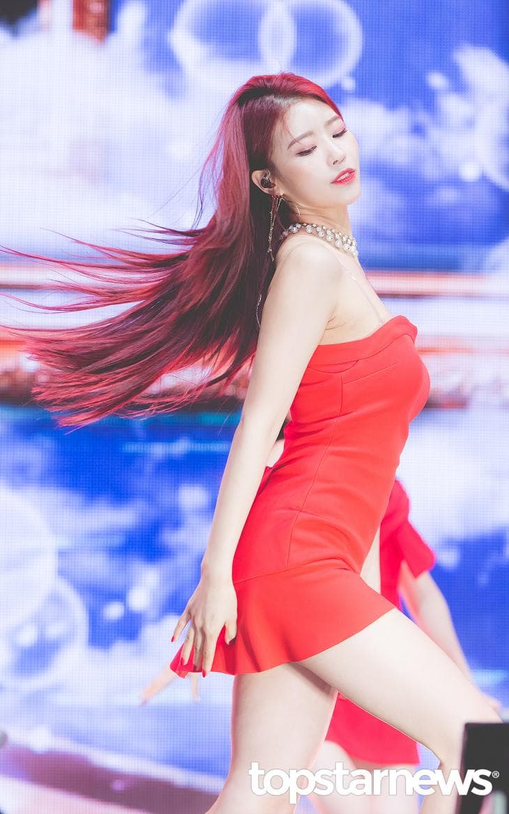topstarnews