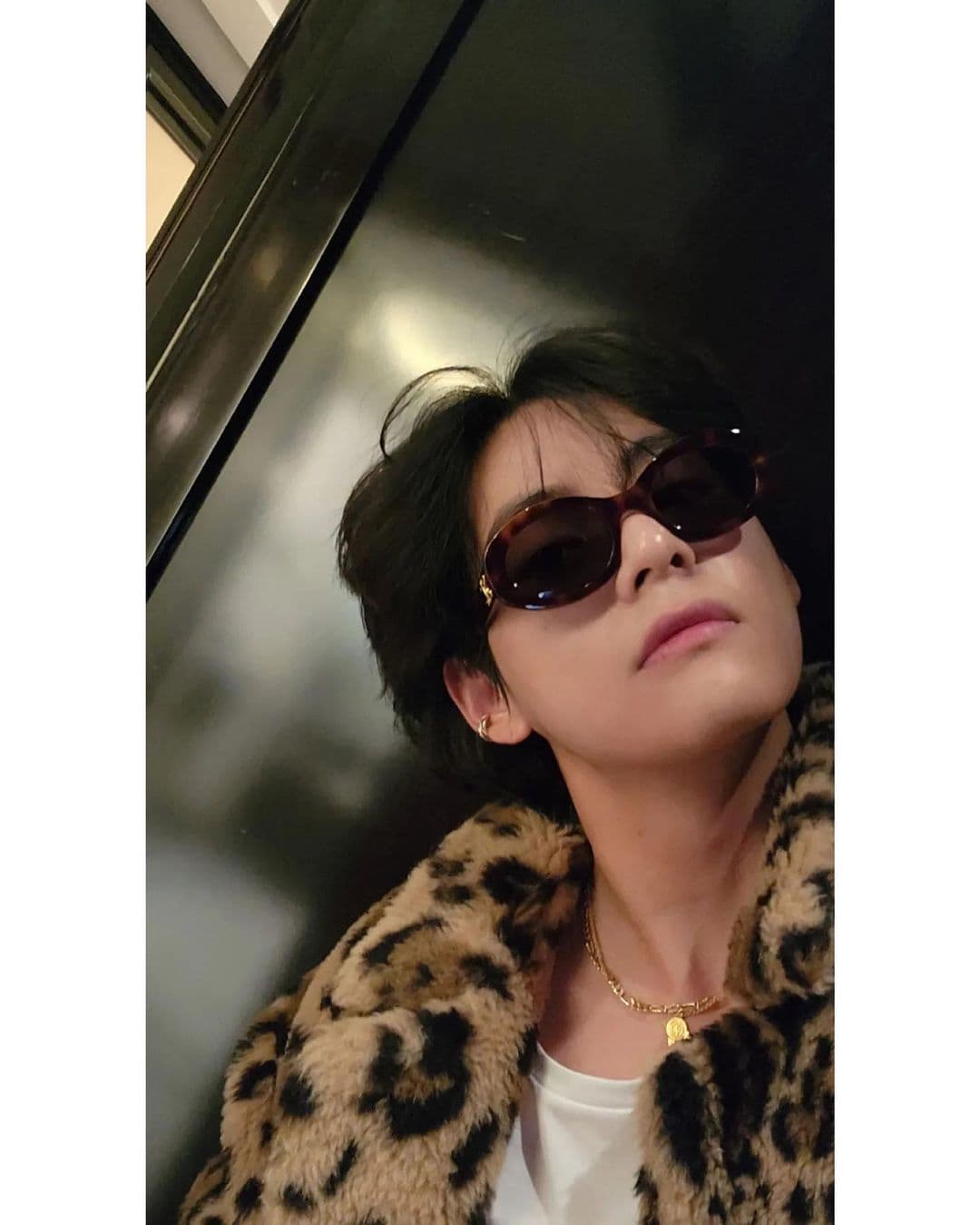 Image source_instagram|bts_v