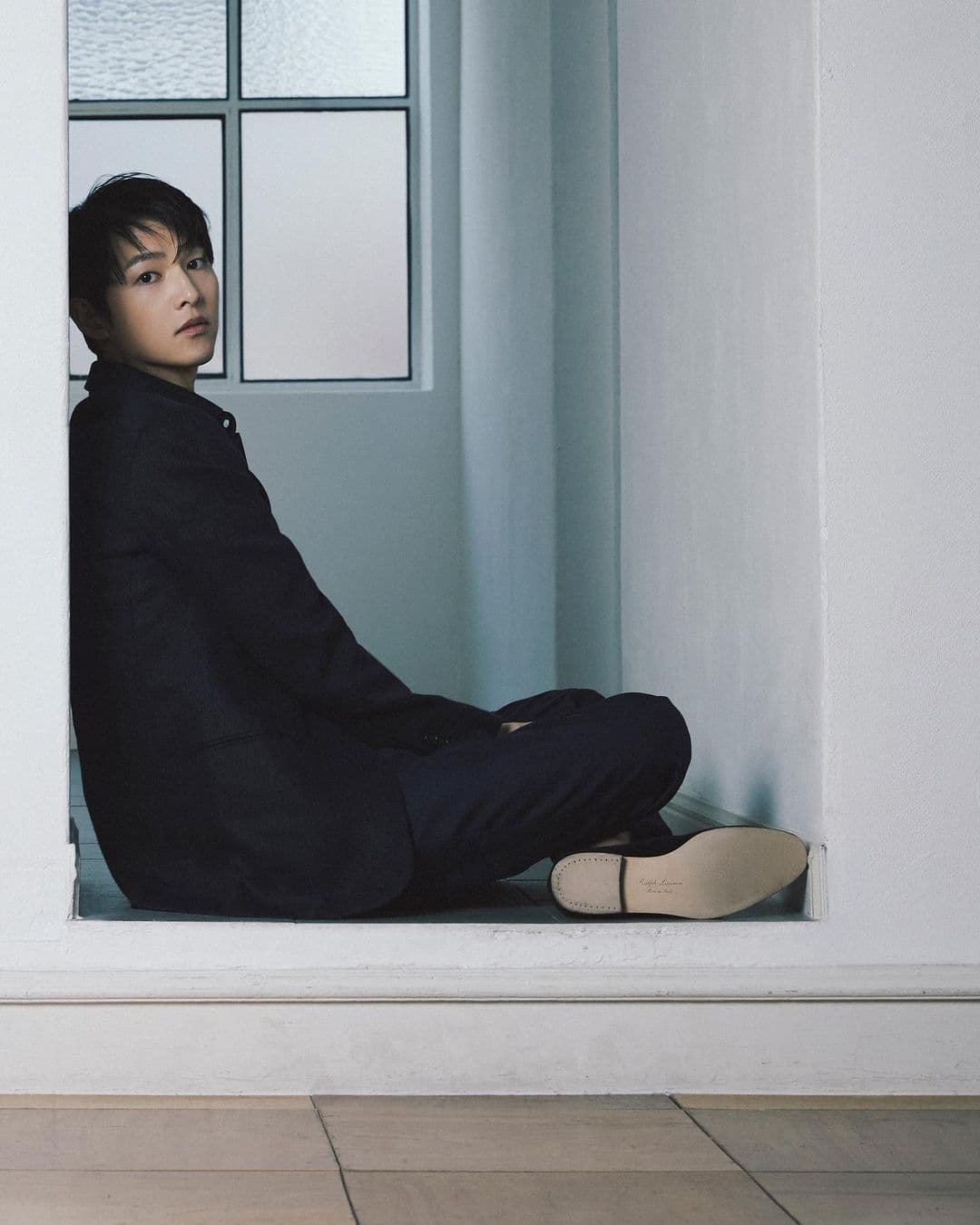 Image source_ Instagram | hi_songjoongki