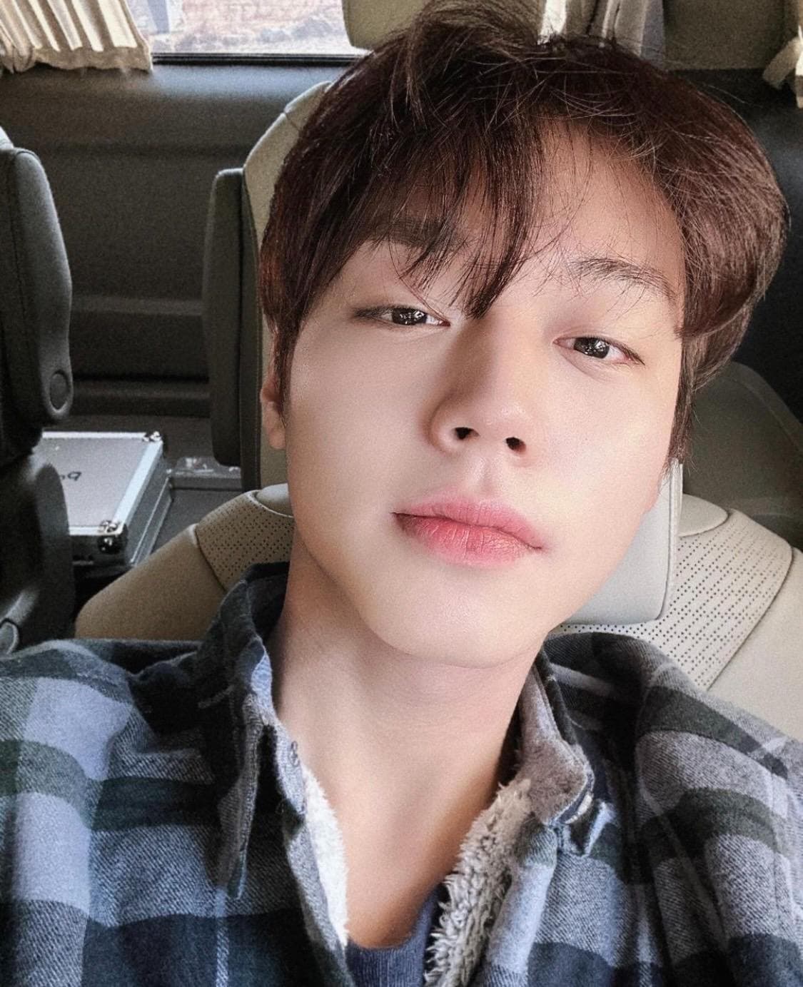 image source_instagram|0529.jihoon.ig