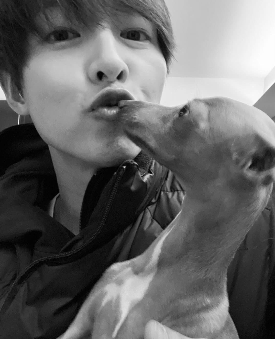 image source_instagram|hi_songjoongki