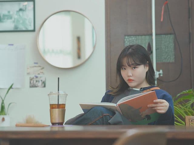 Image source_ Instagram | akmu_suhyun