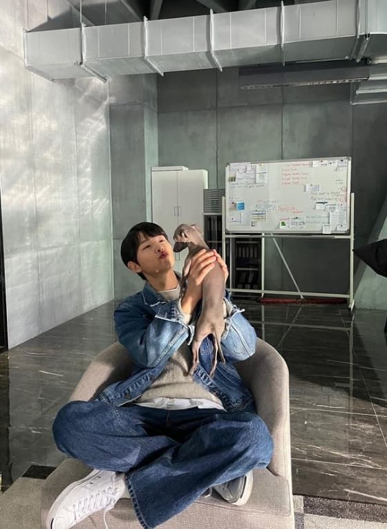 Image Source_Instagram | hi_songjoongki