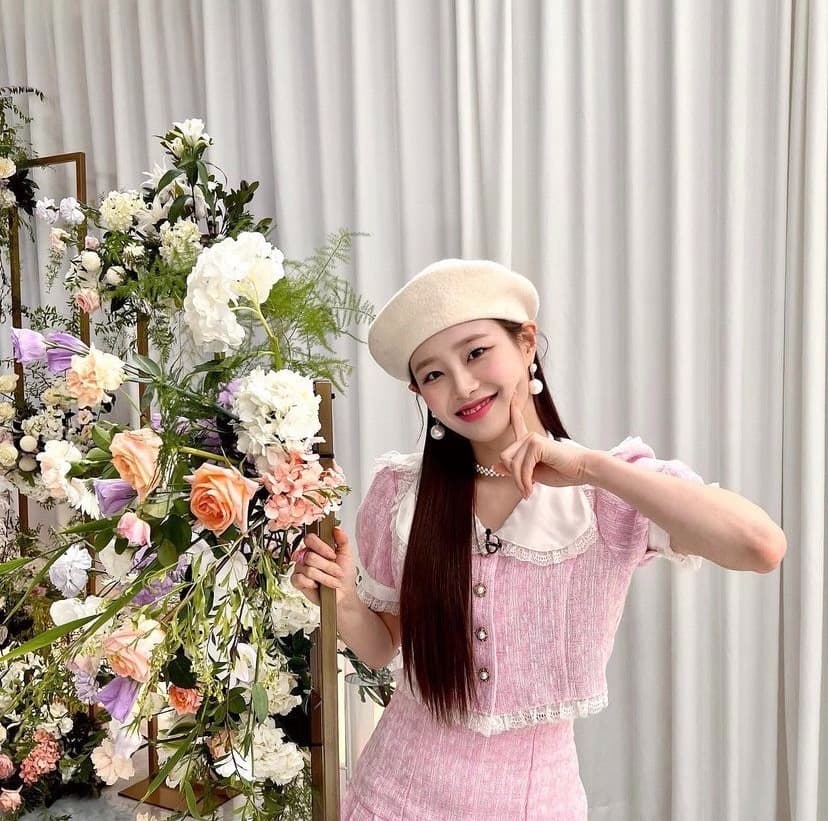 Image Source | Chuu IG