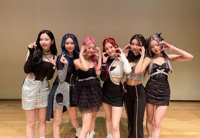 Image source_ Instagram | momoland_official